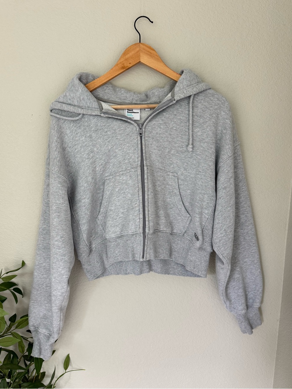 Aritzia TNA Cozy Sweatfleece Boyfriend Boxy Zip Hoodie Gray Small Cropped